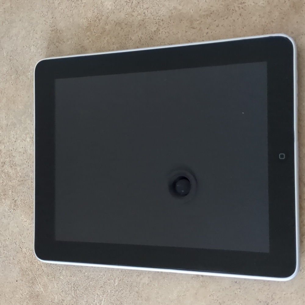 Apple Ipad 1st Generation, No Camera Model A1219